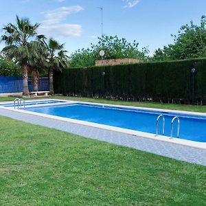 Luminoso apartamento con piscina en Playa Morro de Gos